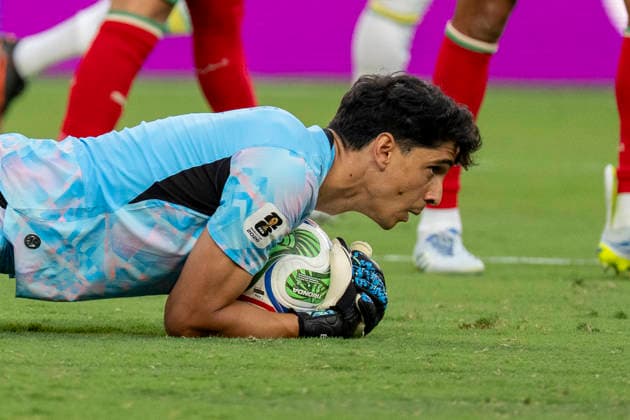Yassine Bounou of Morocco controls the ball during a Group C match of the 2026 FIFA World Cup, WM, Weltmeisterschaft, Fussball between Brazil and Morocco at MetLife Stadium in New Jersey, USA, 13 June 2026. FIFA World Cup 2026 - Group C - Brazil vs Morocco !ACHTUNG: NUR REDAKTIONELLE NUTZUNG!  Copyright: xAngelxColmenaresx GR7122 0859064705st