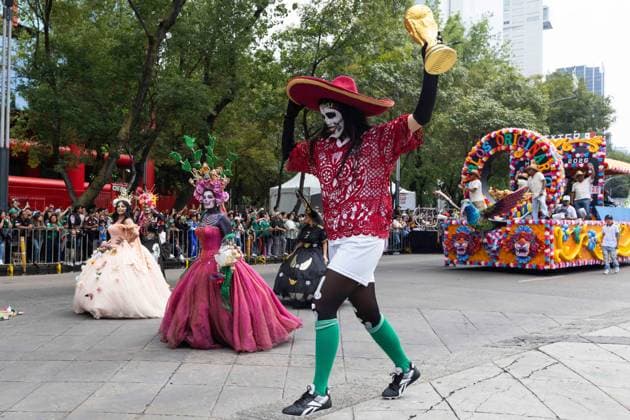 Mexico City hosts The Ball Returns Home World Cup parade MEXICO CITY, MEXICO JUNE 13, 2026: Performers, artists and spectators take part in The Ball Returns Home, a World Cup parade organized by the Mexico City Ministry of Culture as part of the celebrations surrounding the opening of the 2026 FIFA World Cup, WM, Weltmeisterschaft, Fussball The event brought together residents and visitors in the Mexican capital for a procession featuring cultural performances, music and artistic displays highlighting Mexico s history, identity and connection to football. Mexico City Mexico Copyright: x xCristianxLeyvax xJNAxPressx