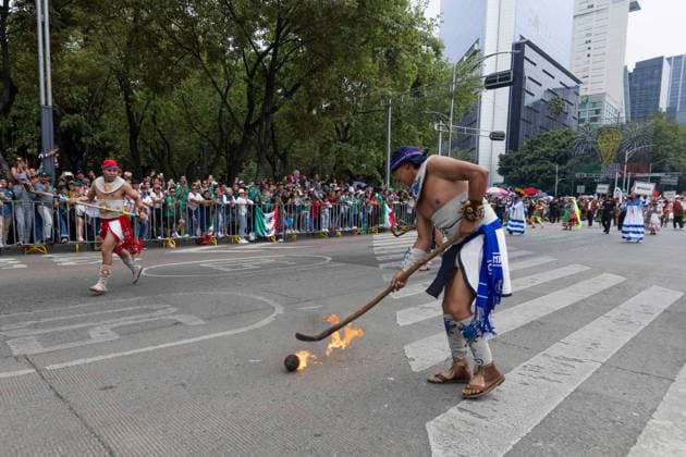 Mexico City hosts The Ball Returns Home World Cup parade MEXICO CITY, MEXICO JUNE 13, 2026: Performers, artists and spectators take part in The Ball Returns Home, a World Cup parade organized by the Mexico City Ministry of Culture as part of the celebrations surrounding the opening of the 2026 FIFA World Cup, WM, Weltmeisterschaft, Fussball The event brought together residents and visitors in the Mexican capital for a procession featuring cultural performances, music and artistic displays highlighting Mexico s history, identity and connection to football. Mexico City Mexico Copyright: x xCristianxLeyvax xJNAxPressx
