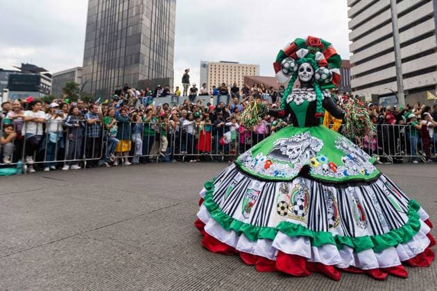 Mexico City hosts The Ball Returns Home World Cup parade MEXICO CITY, MEXICO JUNE 13, 2026: Performers, artists and spectators take part in The Ball Returns Home, a World Cup parade organized by the Mexico City Ministry of Culture as part of the celebrations surrounding the opening of the 2026 FIFA World Cup, WM, Weltmeisterschaft, Fussball The event brought together residents and visitors in the Mexican capital for a procession featuring cultural performances, music and artistic displays highlighting Mexico s history, identity and connection to football. Mexico City Mexico Copyright: x xCristianxLeyvax xJNAxPressx