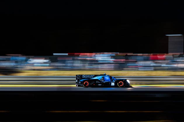 24 HEURES DU MANS 2026 - RACE - SATURDAY 25 JENSEN Michael (dnk), TRULLI Enzo (ita), HUGHES Jake (gbr), Algarve Pro Racing, Oreca 07 Gibson 25, LMP2 Pro-AM, action during the 24 Hours of Le Mans 2026, 3rd round of the 2026 FIA World Endurance Championship, on June 13, 2026 on the Circuit des 24 Heures du Mans in Le Mans, France -  Copyright: xAndreaxLorenzinax