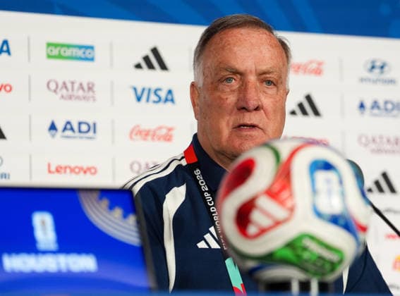 Dick Advocaat (Curacao, Cheftrainer) nimmt an der Abschlusspressekonferenz vor dem Gruppenspiel zwischen Deutschland und Curacao teil. USA, FIFA Weltmeisterschaft, Curacao Pressekonferenz, Houston, 13.06.2026 USA, FIFA Weltmeisterschaft, Curacao Pressekonferenz, Houston, 13.06.2026 Houston