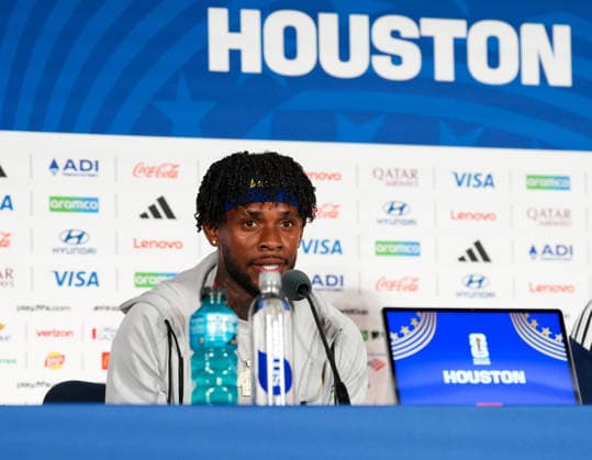 Dick Advocaat (Curacao, Cheftrainer) nimmt an der Abschlusspressekonferenz vor dem Gruppenspiel zwischen Deutschland und Curacao teil. USA, FIFA Weltmeisterschaft, Curacao Pressekonferenz, Houston, 13.06.2026 USA, FIFA Weltmeisterschaft, Curacao Pressekonferenz, Houston, 13.06.2026 Houston
