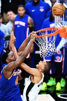 (260614) -- SAN ANTONIO, June 14, 2026 -- Victor Wembanyama (R) of San Antonio Spurs defends OG Anunoby of New York Knicks during the final game 5 between New York Knicks and San Antonio Spurs at the 2025-2026 NBA, Basketball Herren, USA basketball game in San Antonio, the United States, June 13, 2026. ) (SP)U.S.-SAN ANTONIO-BASKETBALL-NBA-FINALS-KNICKS VS SPURS WuxXiaoling 