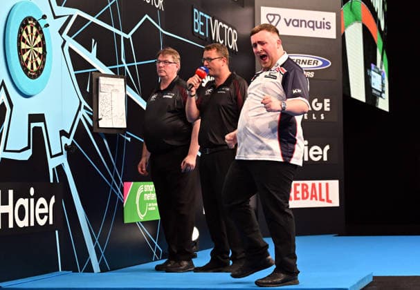 13.06.2026, xhbx, Dart World Cup of Darts 2026, v.l. Luke Littler (England) (DFL DFB REGULATIONS PROHIBIT ANY USE OF PHOTOGRAPHS as IMAGE SEQUENCES and or QUASI-VIDEO) Frankfurt