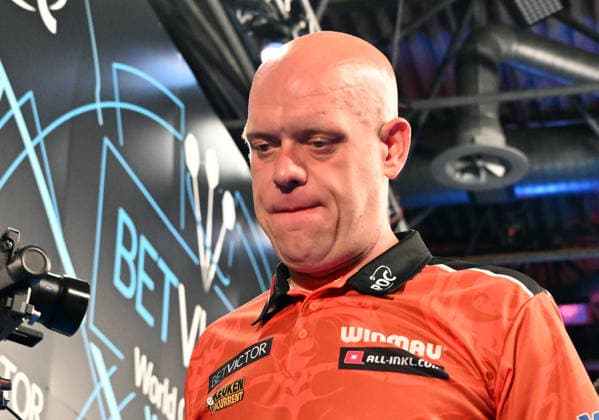11.06.2026, xhbx, Dart World Cup of Darts 2026, v.l. Michael van Gerwen (Niederlande) enttäuscht, enttäuscht schauend, dissapointed (DFL DFB REGULATIONS PROHIBIT ANY USE OF PHOTOGRAPHS as IMAGE SEQUENCES and or QUASI-VIDEO) Frankfurt