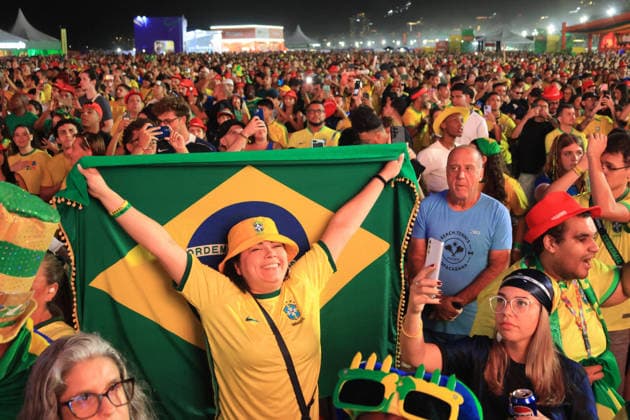 Brasil x Marrocos fan fest Rj RIO DE JANEIRO, RJ - 13.06.2026: BRASIL X MARROCOS FAN FEST RJ - Fans during the Brazil vs. Morocco game at the fan fest held on Copacabana Beach in Rio de Janeiro, RJ. x2961175x  LuizxGomes xwww.imago-images.dex  IMAGO LuizxGomes
