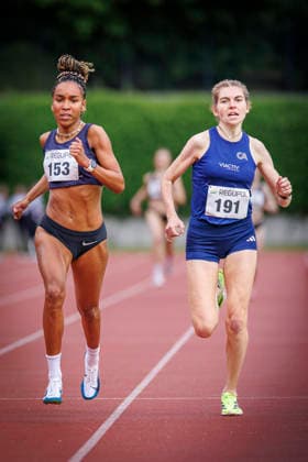 Nordrhein Meisterschaften 2026; Mönchengladbach, 14.06.2026 Vera Petrykowski (Cologne Athletics) und Natalie Füllgraf (Cologne Athletics); Nordrhein Meisterschaften 2026 am 14.06.2026 im Grenzlandstadion, Mönchengladbach (Nordrhein-Westfalen).