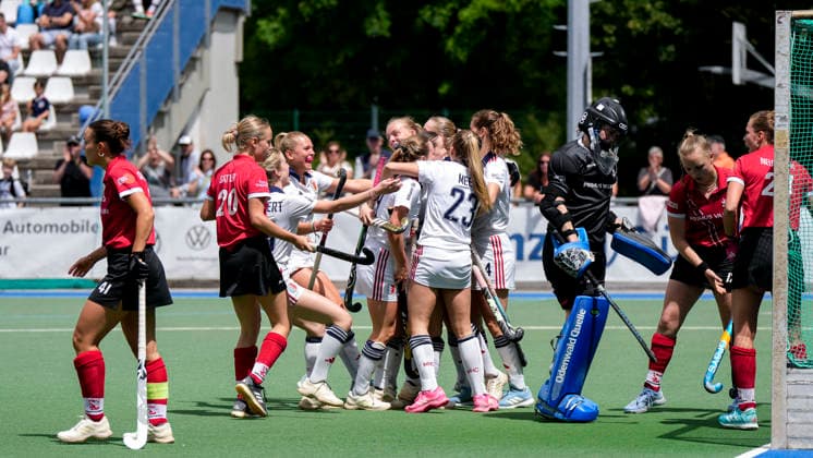Spielerinnen vom Feudenheimer HC, jubeln über das Tor zum 1:1, Jubel, Torjubel, Torerfolg, celebrate the goal, goal, celebration, jubelt ueber das Tor, Freuen, Freude, freut sich, optimistisch, positiv, Spielszene, Highlight, Action, Aktion, 14.06.2026, Mannheim (Deutschland), Hockey, 2. Bundesliga Gruppe Süd, Damen, Feudenheimer HC - TSV Mannheim