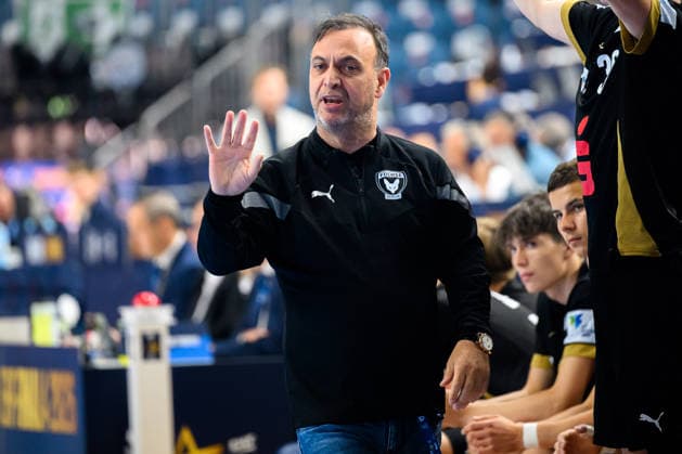 Koeln, Deutschland: Handball EHF Youth Club Trophy - Finale - Fuechse Berlin - GOG Trainer Bob Hanning (Berlin) Koeln Lanxess Arena Nordrhein-Westfalen Deutschland