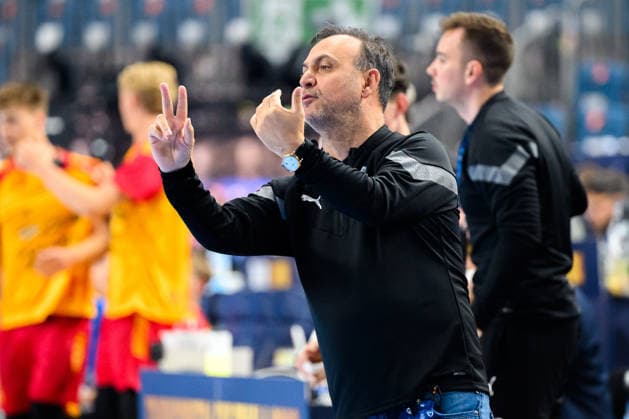 Koeln, Deutschland: Handball EHF Youth Club Trophy - Finale - Fuechse Berlin - GOG Trainer Bob Hanning (Berlin) Koeln Lanxess Arena Nordrhein-Westfalen Deutschland