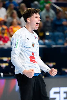 Koeln, Deutschland: Handball EHF Youth Club Trophy - Finale - Fuechse Berlin - GOG Matteo Agostinelli (Berlin) Jubel Freude Emotion Koeln Lanxess Arena Nordrhein-Westfalen Deutschland
