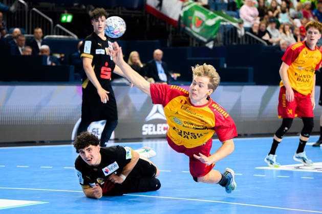 Koeln, Deutschland: Handball EHF Youth Club Trophy - Finale - Fuechse Berlin - GOG Knud Larsen (GOG) Koeln Lanxess Arena Nordrhein-Westfalen Deutschland