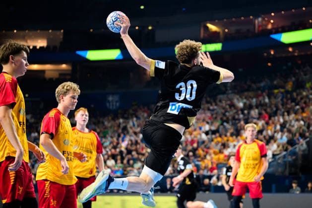 Koeln, Deutschland: Handball EHF Youth Club Trophy - Finale - Fuechse Berlin - GOG Gustav Salokat (Berlin) Koeln Lanxess Arena Nordrhein-Westfalen Deutschland