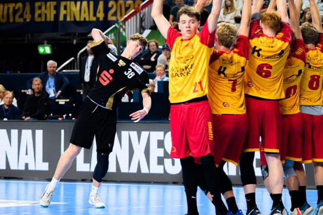 Koeln, Deutschland: Handball EHF Youth Club Trophy - Finale - Fuechse Berlin - GOG Dominik Barth (Berlin) Koeln Lanxess Arena Nordrhein-Westfalen Deutschland