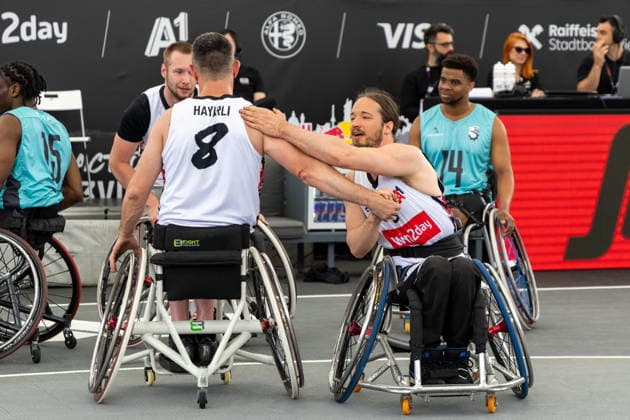 BASKETBALL - FIBA 3x3 World Tour VIENNA,AUSTRIA,14.JUN.26 - BASKETBALL - FIBA 3x3 World Tour. Image shows the rejoicing of Mehmet Hayirli and Alexander Suppan (AUT).  GEPAxpictures xPhilippxBrem