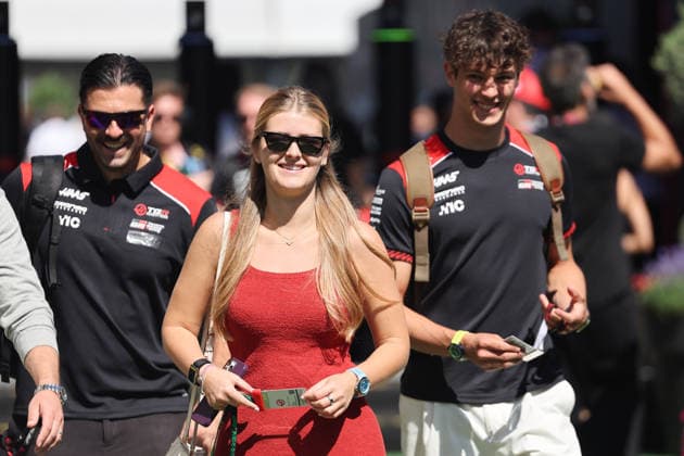 F1 Barcelona-Catalunya Grand Prix 2026 Alicia Torriani and Oliver Bearman of Haas ahead of the Formula 1 Barcelona-Catalunya Grand Prix at Circuit de Barcelona-Catalunya in Barcelona on June 14, 2026. Barcelona Spain  Copyright: xJakubxPorzyckix originalFilename:porzycki-f1barcel260614_npBQd.jpg