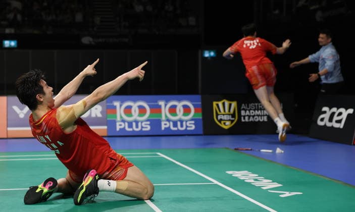 (260614) -- SYDNEY, June 14, 2026 -- Chen Boyang Liu Yi (L) celebrate after the men s doubles final between Chen Boyang Liu Yi of China and Sabar Karyaman Gutama Moh Reza Pahlevi Isfahani of Indonesia at the Australian Badminton Open 2026 in Sydney, Australia, June 14, 2026. ) (SP)AUSTRALIA-SYDNEY-BADMINTON-AUSTRALIAN OPEN-MEN S DOUBLES GongxBing 
