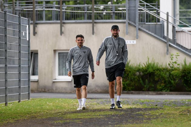 First Training session of 1.FC Schweinfurt , Sachs-Stadion Football, Regionalliga Bayern First Training session of 1.FC Schweinfurt 14 Jun 2026 Sachs-Stadion , Schweinfurt, Germany Image: New trainer Jan Gerlein, with Marcel Kühlinger, take 1.FC Schweinfurt back on the training field in preparation for the 2026 27 season. DFL REGULATIONS PROHIBIT ANY USE OF PHOTOGRAPHS AS IMAGE SEQUENCES AND OR QUASI-VIDEO Copyright: xPresseFotoxEvansx