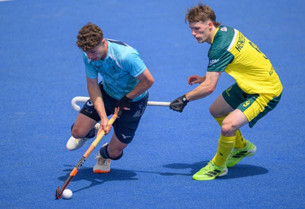 England Men v Australia Men Men s FIH Pro League Conor Williamson of England Men and Liam Henderson of Australia Men in action during the Men s FIH Pro League match at Lee Valley Hockey Tennis Centre, Stratford 14 06 2026 UK Newspapers OUT Copyright: xGraemexWilcocksonx FIL-23554-0017
