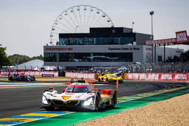24 HEURES DU MANS 2026 - RACE - SUNDAY 20 FRIJNS Robin (nld), RAST RenÃ (ger), VAN DER LINDE Sheldon (zaf), BMW M Team WRT, BMW M Hybrid V8 20, Hypercar, action during the 24 Hours of Le Mans 2026, 3rd round of the 2026 FIA World Endurance Championship, on June 13, 2026 on the Circuit des 24 Heures du Mans in Le Mans, France - Le MansFrance  Copyright: xJULIENxDELFOSSEx