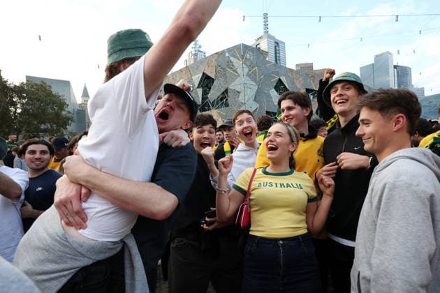 WORLD CUP LIVE SITE, Fans celebrate the Socceroos win after watching the FIFA World Cup, WM, Weltmeisterschaft, Fussball Group D Australia versus TuÌˆrkiye match live site at Federation Square in Melbourne, Sunday, June 14, 2026. ( NO ARCHIVING Melbourne Victoria Australia  Copyright: xConxChronisx 20260614171997809060