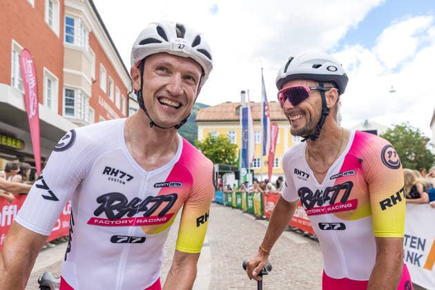 v.l. Sieger Dolomitenradrundfahrt Maximilian KUEN (AUT), Johnny HOOGERLAND (NED, 3. Platz) Foto:Eibner-Pressefoto Groder Lienz