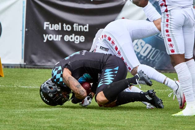 European Football Alliance (EFA), Munich Ravens vs Prague Lions, Munich Ravens, Prague Lions, 2026-06-14 in München-Unterhaching (Alpenbauer Sportpark Unterhaching) Touchdown Munich Ravens 13:0 RUTSCH Marvin (Munich Ravens Wide Receiver (WR) Nr13-MUC13) sportworld München-Unterhaching Alpenbauer Sportpark Unterhachin Bayern Deutschland
