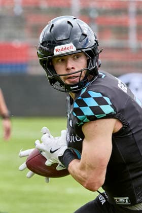 European Football Alliance (EFA), Munich Ravens vs Prague Lions, Munich Ravens, Prague Lions, 2026-06-14 in München-Unterhaching (Alpenbauer Sportpark Unterhaching) GEYER Louis (Munich Ravens Wide Receiver (WR) Nr7-MUC7) sportworld München-Unterhaching Alpenbauer Sportpark Unterhachin Bayern Deutschland