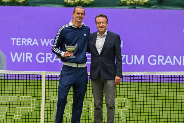 Alexander Zverev (Deutschland) und Ralf Weber (Turnierdirektor) TERRA WORTMANN Open 2026, Tennis, ATP, Tennis Herren Tennis Herren 500, Turnier, Qualifikation, 14.06.2026, TERRA WORTMANN Open 2026, Tennis, ATP, Tennis Herren 500, Turnier, Qualifikation, 14.06.2026 Halle