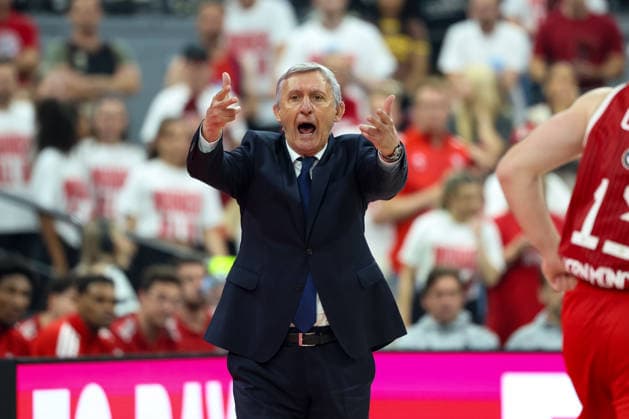 Svetislav Pesic (FC Bayern Basketball, Chef-Trainer) gestikuliert, Mimik, Emotionen, GER, FC Bayern Basketball vs. Alba Berlin, Basketball, easycredit Basketball Bundesliga, Playoffs, Finale, Spiel 2, Saison 2025 2026, 14.06.2026, GER, FC Bayern Basketball vs. Alba Berlin, Basketball, easycredit Basketball Bundesliga, Playoffs, Finale, Spiel 2, Saison 2025 2026, 14.06.2026 Muenchen