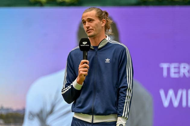 Alexander Zverev (Deutschland) spricht auf dem Center Court TERRA WORTMANN Open 2026, Tennis, ATP, Tennis Herren Tennis Herren 500, Turnier, Qualifikation, 14.06.2026, TERRA WORTMANN Open 2026, Tennis, ATP, Tennis Herren 500, Turnier, Qualifikation, 14.06.2026 Halle