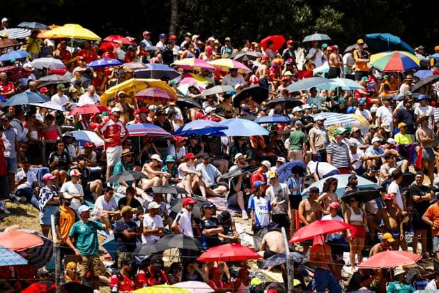 BARCELONA - Crowd during the Formula 1 Barcelona-Catalonia Grand Prix. SANDER KONING ANP xVIxANPxSportx xxANPxIVx 560992806 originalFilename: 560992806.jpg