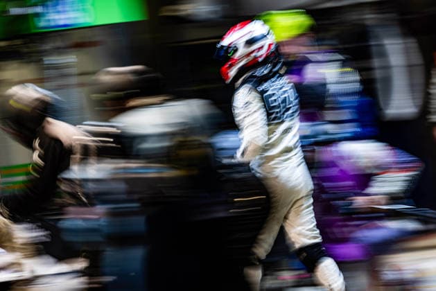 24 HEURES DU MANS 2026 - RACE - SATURDAY CASSIDY Nick (nzl), Peugeot TotalEnergies, Peugeot 9X8 93, Hypercar, portrait pitlane, during the 24 Hours of Le Mans 2026, 3rd round of the 2026 FIA World Endurance Championship, on June 13, 2026 on the Circuit des 24 Heures du Mans in Le Mans, France -  Copyright: xGERMAINxHAZARDx