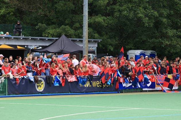 2026_06_14 , Zehlendorfer Wespen vs Berliner Hockey Club, Feldhockey,1. BL , Männer, Clubanlage Wespennest BHC Fans vor dem Spiel Berlin Berlin Germany