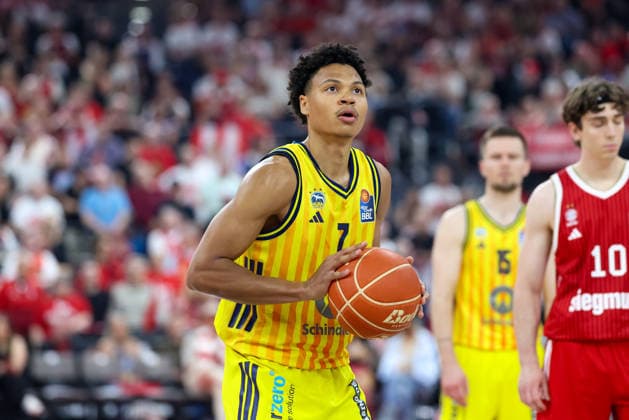 Jack Kayil (Alba Berlin, 07) beim Freiwurf, GER, FC Bayern Basketball vs. Alba Berlin, Basketball, easycredit Basketball Bundesliga, Playoffs, Finale, Spiel 2, Saison 2025 2026, 14.06.2026, GER, FC Bayern Basketball vs. Alba Berlin, Basketball, easycredit Basketball Bundesliga, Playoffs, Finale, Spiel 2, Saison 2025 2026, 14.06.2026 Muenchen