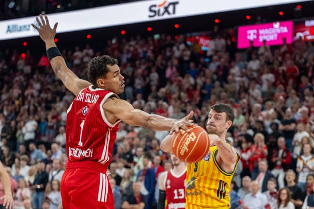 Oscar da Silva 1 (FC Bayern Basketball) im Zweikampf mit Jonas Mattisseck 9 (Alba Berlin), FC Bayern Basketball vs. Alba Berlin, BBL, Finale 2, 14.06.2026 Muenchen Bayern Deutschland