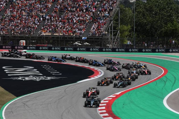 F1 Barcelona-Catalunya Grand Prix 2026 George Russell of Mercedes leads at start of the Formula 1 Barcelona-Catalunya Grand Prix at Circuit de Barcelona-Catalunya in Barcelona on June 14, 2026. Barcelona Spain  Copyright: xJakubxPorzyckix originalFilename:porzycki-f1barcel260614_np5Rh.jpg
