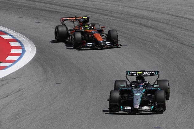 F1 Barcelona-Catalunya Grand Prix 2026 Andrea Kimi Antonelli of Mercedes and Lando Norris of McLaren during the Formula 1 Barcelona-Catalunya Grand Prix at Circuit de Barcelona-Catalunya in Barcelona on June 14, 2026. Barcelona Spain  Copyright: xJakubxPorzyckix originalFilename:porzycki-f1barcel260614_npErf.jpg