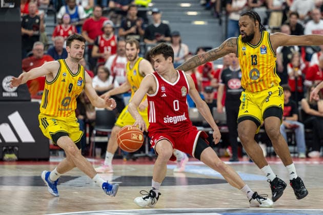 Jonas Mattisseck 9 (Alba Berlin), Neno Dimitrijevic 0 (FC Bayern Basketball), J wan Roberts 13 (Alba Berlin), FC Bayern Basketball vs. Alba Berlin, BBL, Finale 2, 14.06.2026 Muenchen Bayern Deutschland