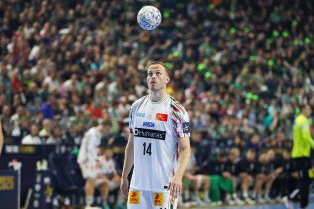 Cologne 14.06.2026. Pilka reczna EHF Liga Mistrzow sezon 2025 26 final4 mecz: Aalborg Handbold - SC Magdeburg --- Handball EHF Champions League season 2025 26 final4 match: Aalborg Handbold - SC Magdeburg nz Magnusson Omar Ingi Fot. Kacper Staniec NEWSPIX.PL --- newspix.pl 