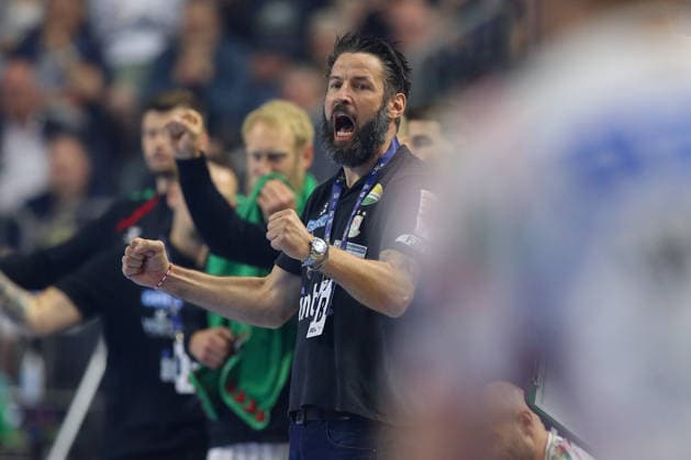 14.06.2026, xtgx, Handball, EHF Champions League Spiel um Platz 3, HBC Aalborg Handbold - SC Magdeburg v.l. Bennet Wiegert (Magdeburg, Trainer) Jubel, Torjubel, jubelt ueber das Tor, celebrate the goal, celebration Koeln