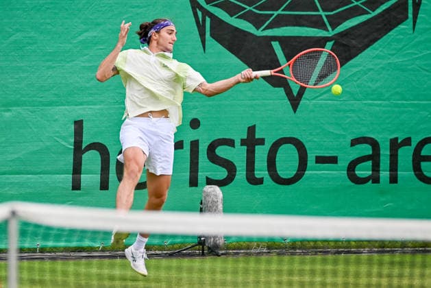 Mattia Bellucci (Italien) schlaegt einen Ball mit der Vorhand TERRA WORTMANN Open 2026, Tennis, ATP, Tennis Herren Tennis Herren 500, Turnier, Qualifikation, 14.06.2026, TERRA WORTMANN Open 2026, Tennis, ATP, Tennis Herren 500, Turnier, Qualifikation, 14.06.2026 Halle