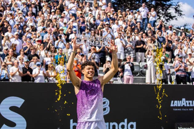 14.06.26 Boss Open Stuttgart Deutschland, Stuttgart, 14.06.2026, Tennis, Boss Open Stuttgart: Ben Shelton (USA), Jubel, Sieg, Siegerehrung.