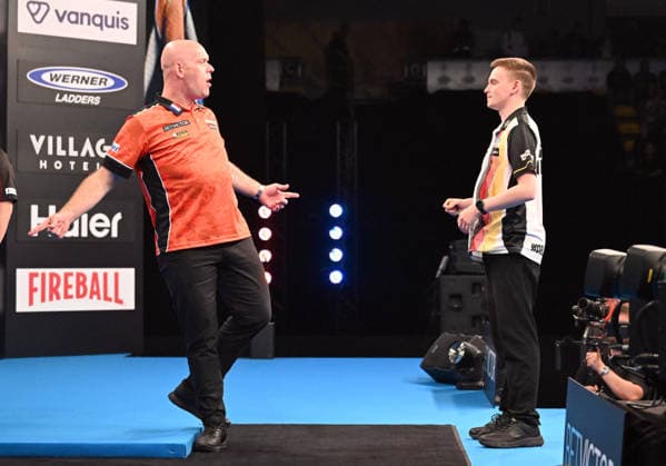 14.06.2026, xhbx, Dart World Cup of Darts 2026, v.l. Michael van Gerwen (Niederlande), Ricardo Pietreczko (Deutschland) (DFL DFB REGULATIONS PROHIBIT ANY USE OF PHOTOGRAPHS as IMAGE SEQUENCES and or QUASI-VIDEO) Frankfurt
