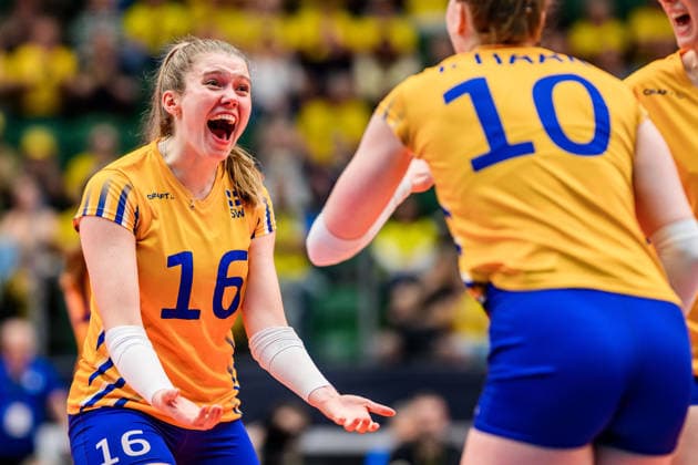 260614 Vilma Julevik of Sweden celebrates during the European League volleyball match between Sweden and Bosnia and Herzegovina on June 14, 2026 in Ängelholm. Photo: Mathilda Schuler BILDBYRAN kod MA MA1000 volleyboll volleyball european league sweden bosnia and herzegovina dam bbeng sverige jubel sverige sweden celebrates