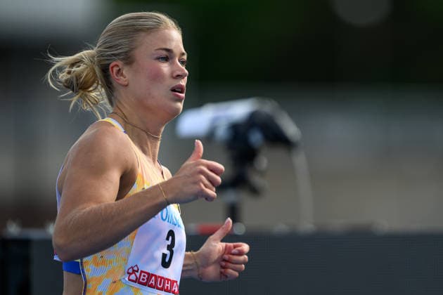 260614 Julia Henriksson, Malmö AI, tävlar i dameras 100 meter under friidrottstävlingen Folksam Grand Prix den 14 juni 2026 i Stockholm.