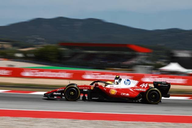 44 HAMILTON Lewis (gbr), Scuderia Ferrari SF-26, action during the Formula 1 Barcelona-Catalunya Grand Prix 2026, 7th round of the 2026 Formula One World Championship, WM, Weltmeisterschaft from June 12 to 14, 2026 on the Circuit de Barcelona-Catalunya, in Montmelo, Spain - Photo: Hoch Zwei Montmelo Spain