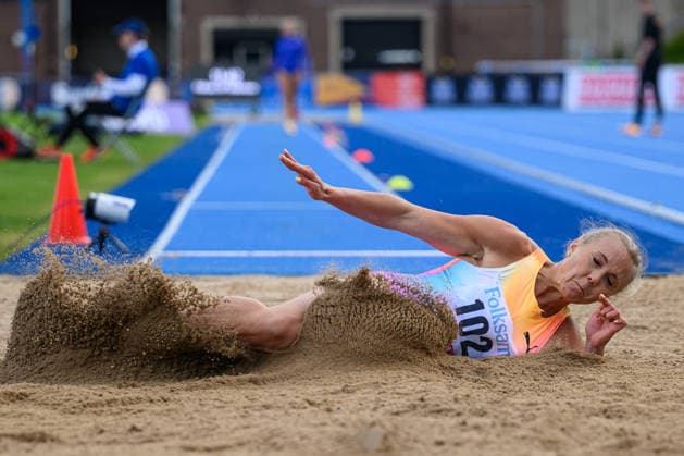 260614 Tilde Johansson, Falkenbergs IK, tävlar i damernas längdhopp under friidrottstävlingen Folksam Grand Prix den 14 juni 2026 i Stockholm.