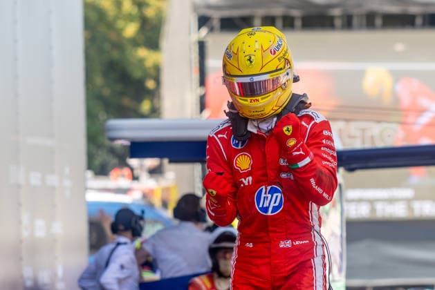 Lewis Hamilton Sieger Formel 1 Grand Prix Barcelona-Catalunya 2026 (Scuderia Ferrari HP, Großbritannien, 44), ESP, Formel 1 Weltmeisterschaft, Grand Prix von Barcelona-Catalunya, Circuit de Barcelona-Catalunya, Rennen Podium, Saison 2026, 14.06.2026 ESP, Formel 1 Weltmeisterschaft, Grand Prix von Barcelona-Catalunya, Circuit de Barcelona-Catalunya, Rennen Podium, Saison 2026, 14.06.2026 Barcelona